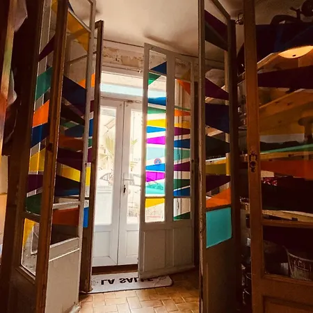 Hébergement de vacances Poetic House *